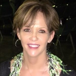 Meet your Posher, Danita